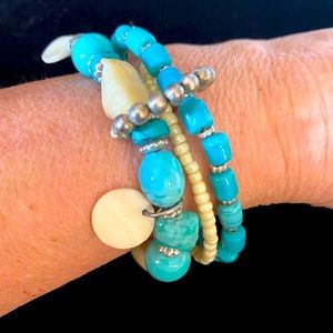 Vintage Triple Strand Bohemian Turquoise Stone Stretch Bracelet